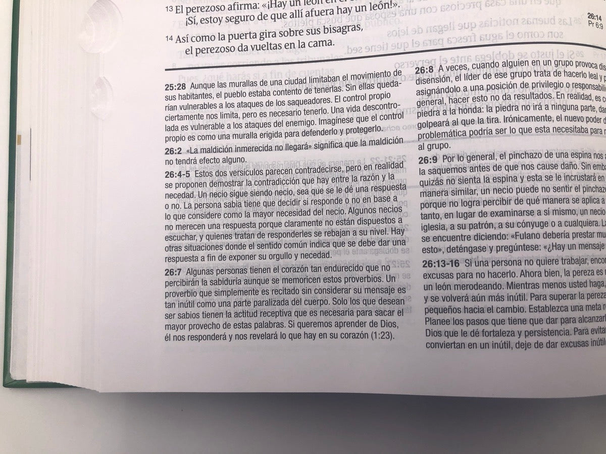 Biblia NTV de Estudio Diario Vivir Letra Grande Verde Tapa Dura con Índice