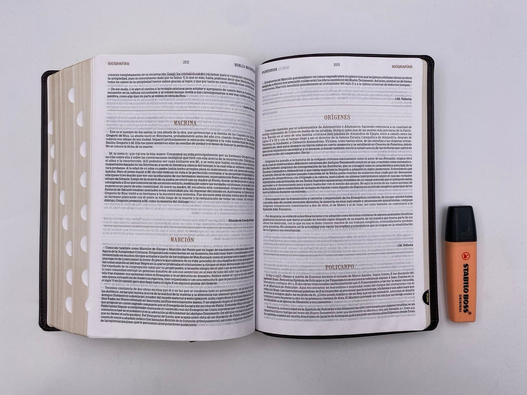 Biblia de estudio Patrística RVR77 café con indice